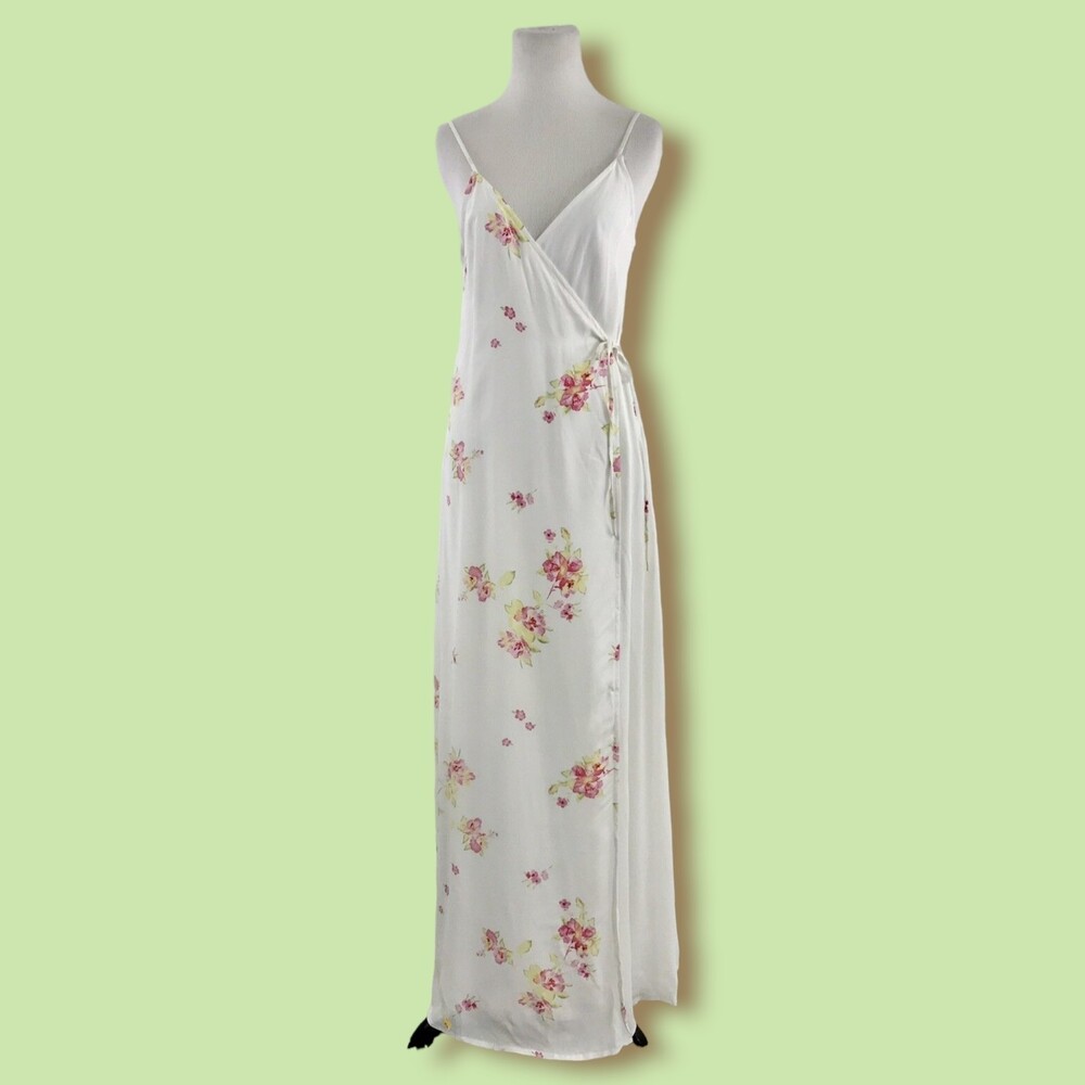 Privacy Please Revolve Dress S Richter Wrap Maxi Surplice White‎ Floral coastal